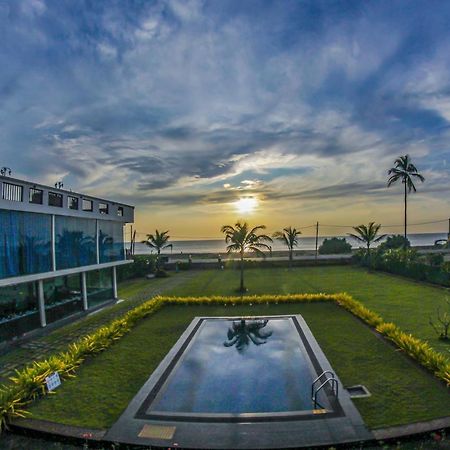 Calypso Sunset Hotel Iranawila Exterior foto