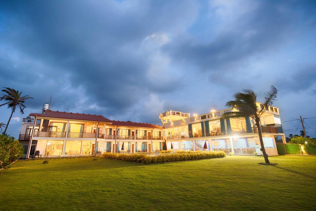 Calypso Sunset Hotel Iranawila Exterior foto